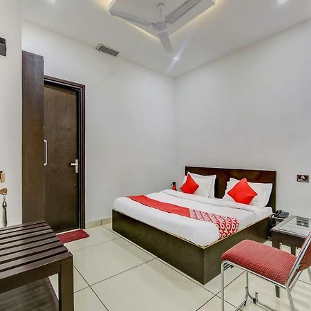 Oyo 27999 Hotel Deep Sirsa Zewnętrze zdjęcie