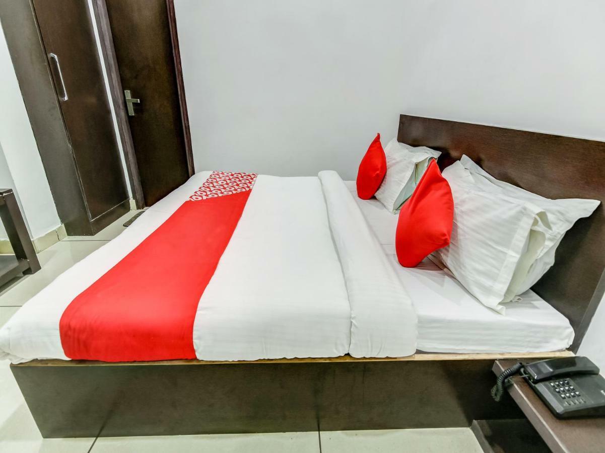 Oyo 27999 Hotel Deep Sirsa Zewnętrze zdjęcie