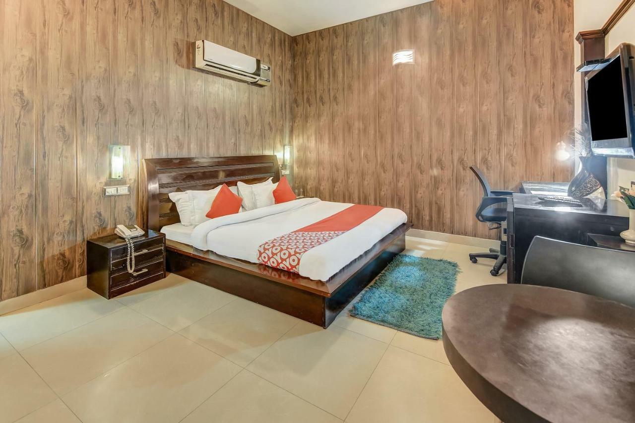 Oyo 27999 Hotel Deep Sirsa Zewnętrze zdjęcie